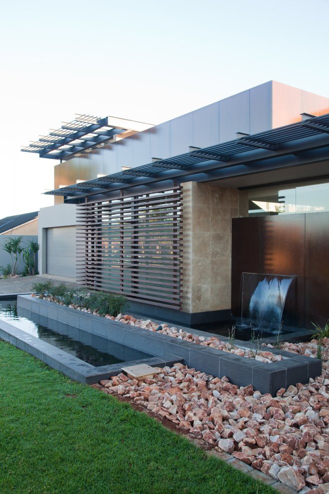 House Aboobaker by Nico van der Meulen Architects