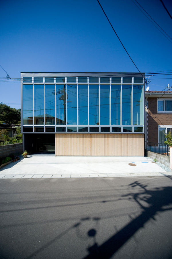 Housing of the Ridge by Urban Architecture Planning Partnership #minimalist #house