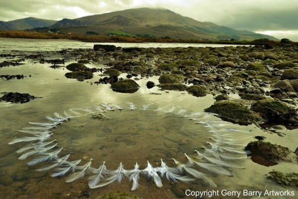 Land art by Gerry Barry #land #landscape #photography #art #eco #tone #beach