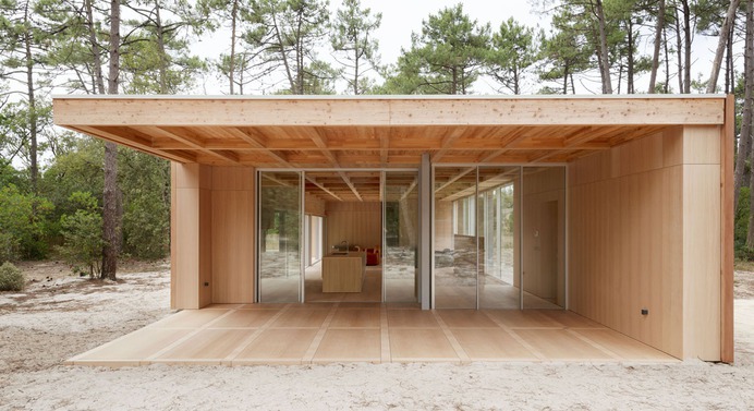 Wooden Villa by Nicolas Dahan Architects