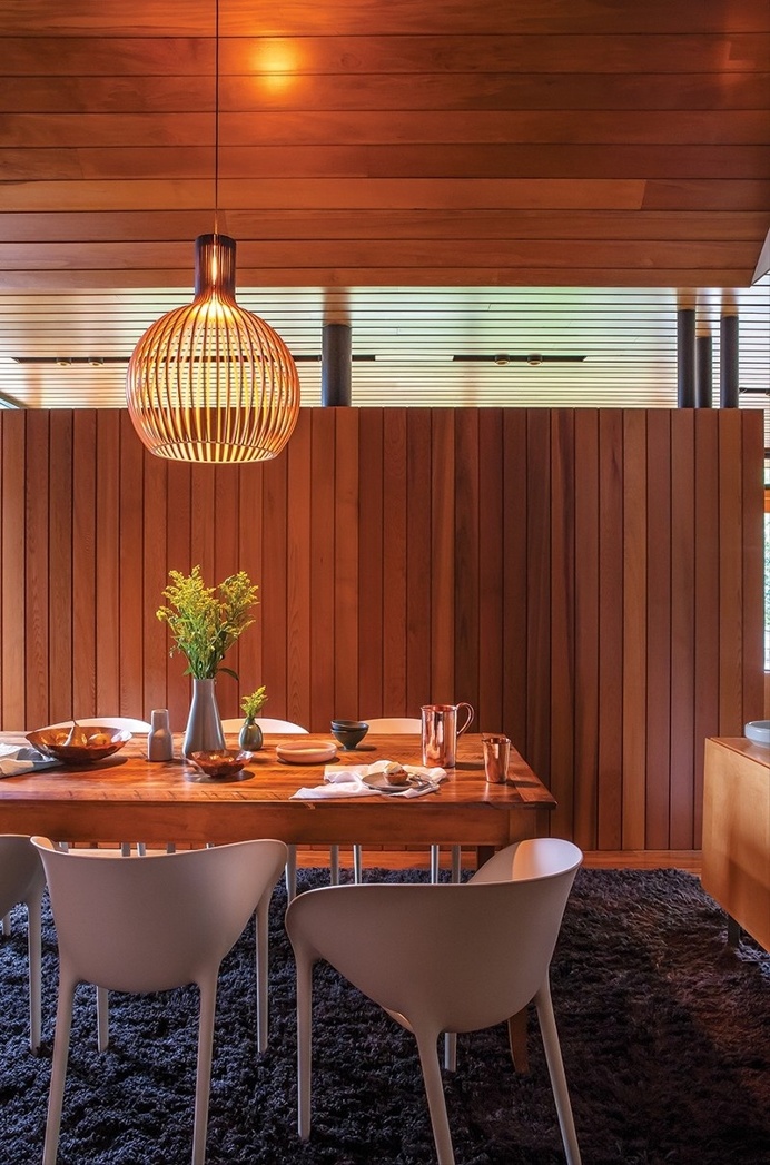 Marine Parade House – Cedar-Clad Home