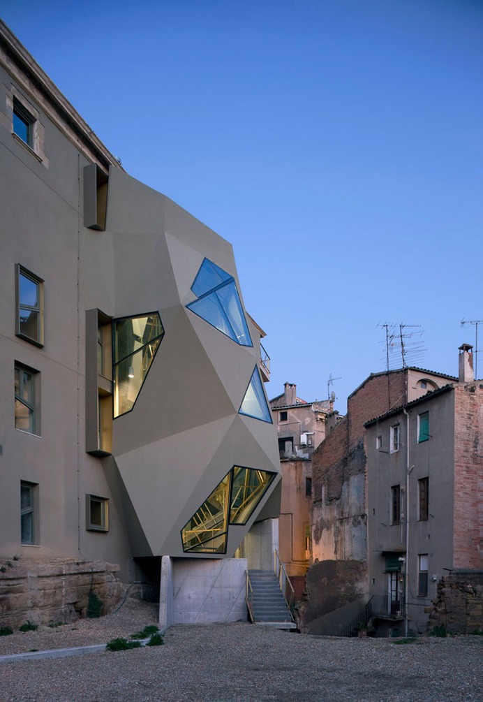 ADD+ Arquitectura: Manresa City Hall | Sgustok Design