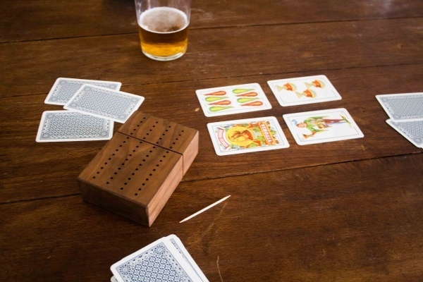 #wood, #case, #cartas, #cards, #card, #deck, #table, #game ,#escoba, #brush, #fifteen, #madera, #palillo, #toothpick, #tamayo