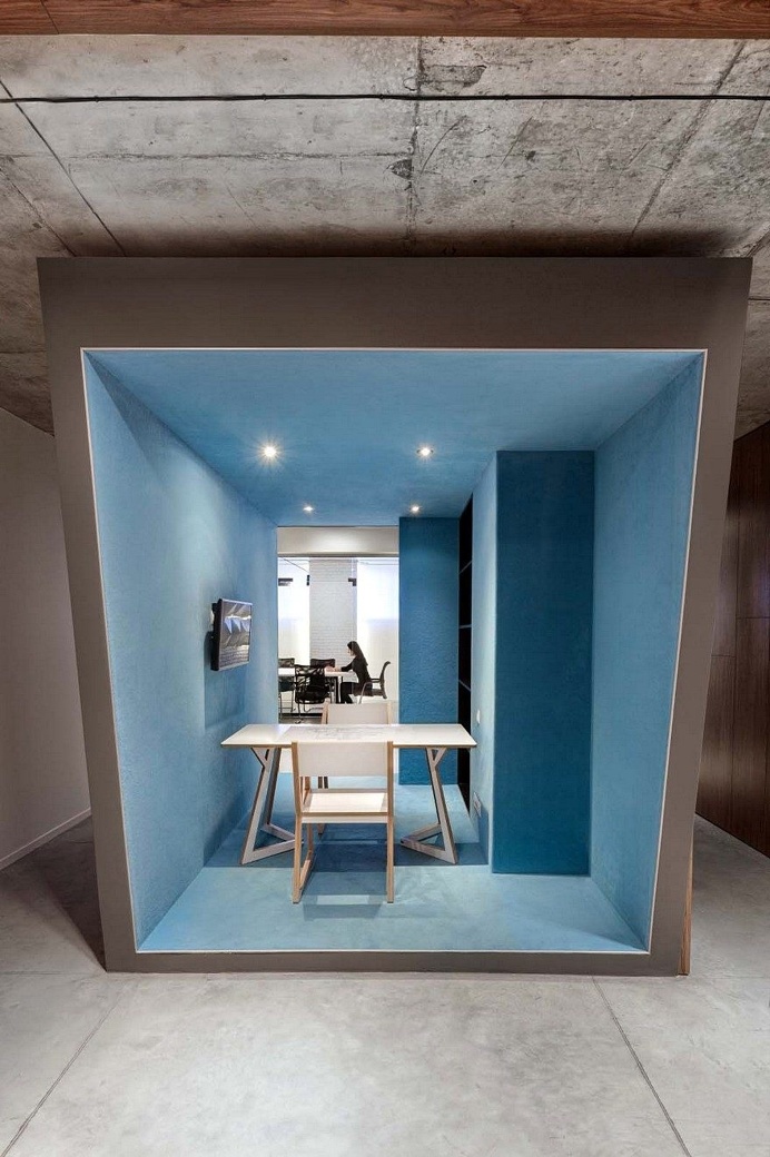 White Chocolate Offices by Martin Architects 7