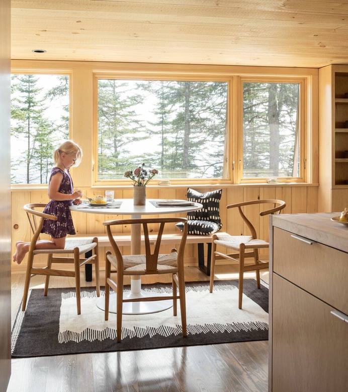 Englishman Bay Retreat / Whitten Architects