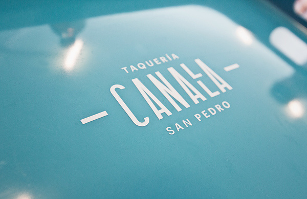 Canalla | Manifiesto Futura #type #identity #logos #typography