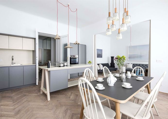 Home where Spirit of Viennese Classical Style is Entwined with the Modern Time - InteriorZine #decor #interior #home
