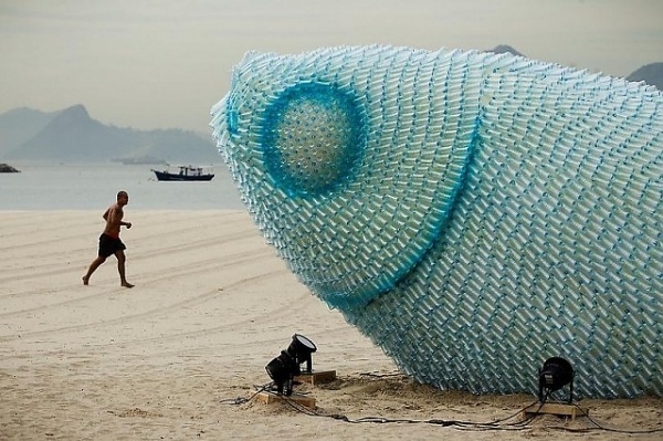 Giant Fish Sculptures Made from Discarded Plastic Bottles in Rio | Colossal #fish #upcycle #bottles #art #plastic