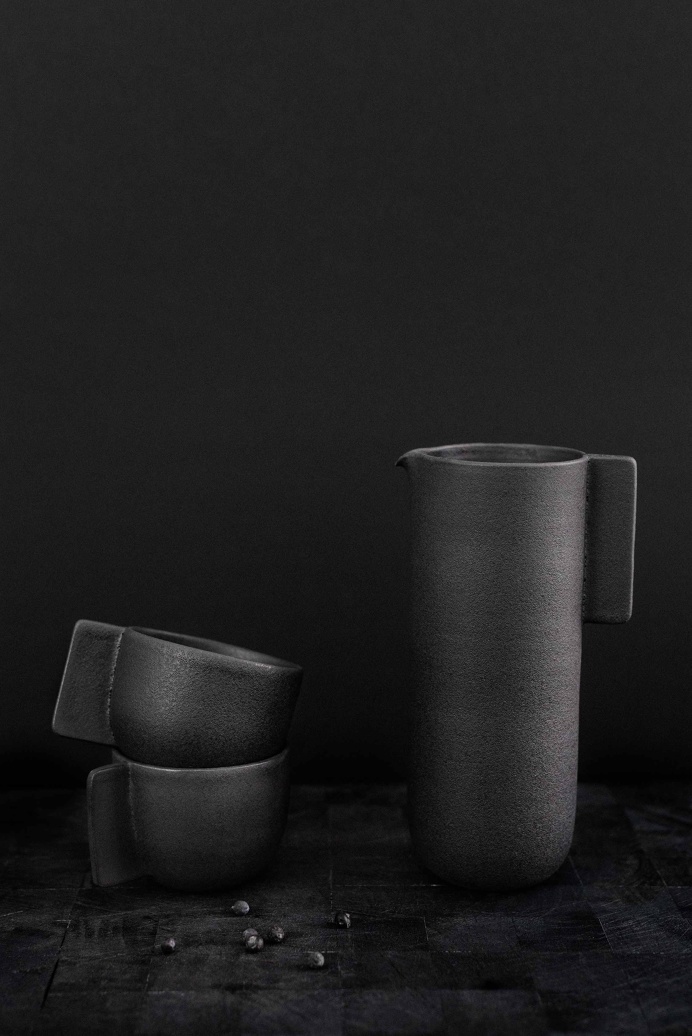 Stoneware Pitcher Set