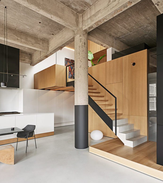 Michigan Loft Inside a Century Old Structure / Vladimir Radutny Architects