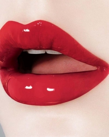 A B A T T O I R #sexy #lips #red