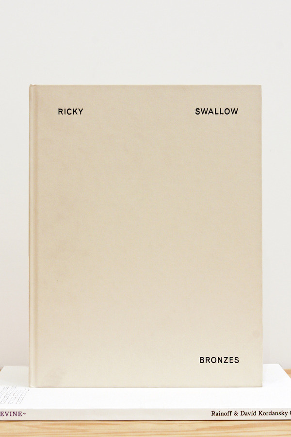 tumblr_n0cal99s9p1qiyeuko1_r1_1280.jpg (1280×1920) #cover #book #minimal #typography