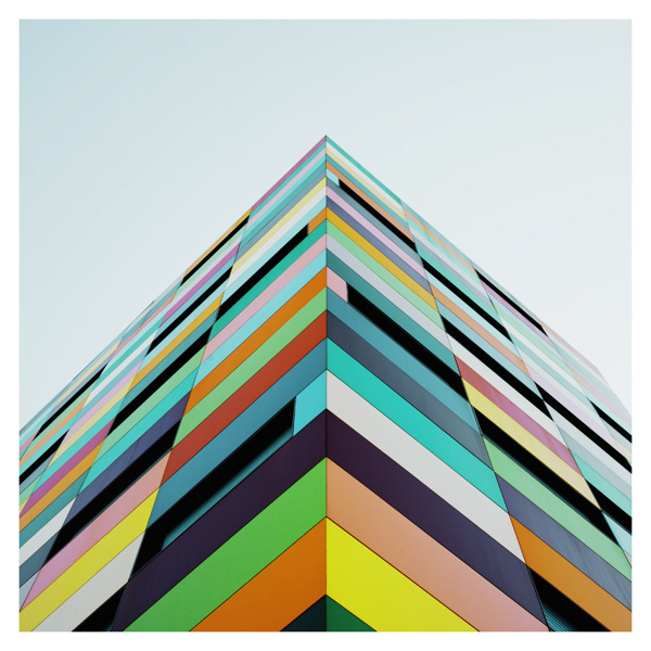 Reflexiones on Behance #building #color #geometric