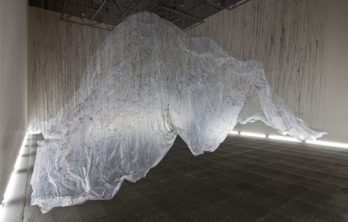 tumblr_lztngkIb8L1qavyw4o1_500.png (imagen PNG, 500 × 319 píxeles) #art #installation