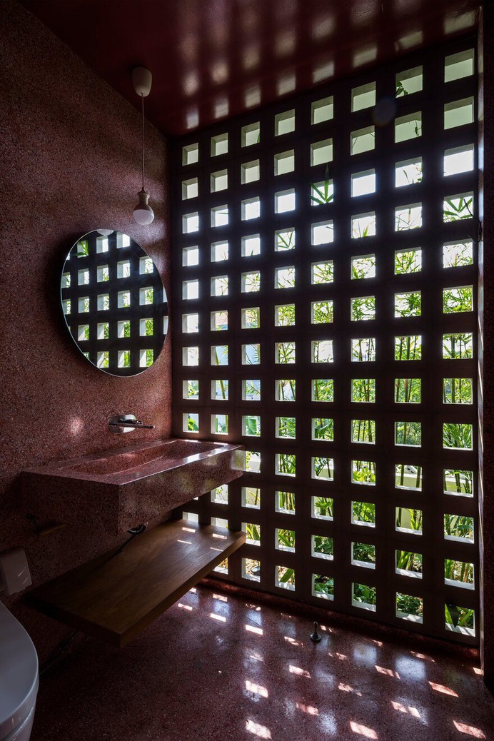 bathroom, Ho Chi Minh City, Vietnam / MM++ Architects