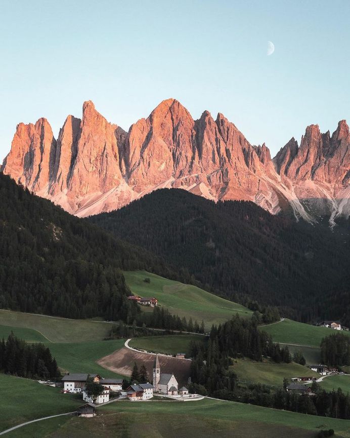 Andrea Tura Captures Spectacular Landscapes in the Italian Mountains