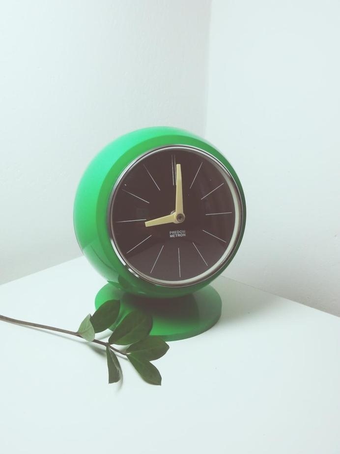 fot. Małgorzata Botor #clock #design #vintage #green