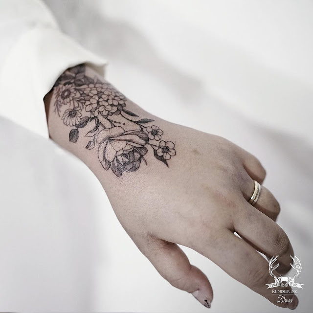 35 Stunning Wrist Tattoos For Women & Men