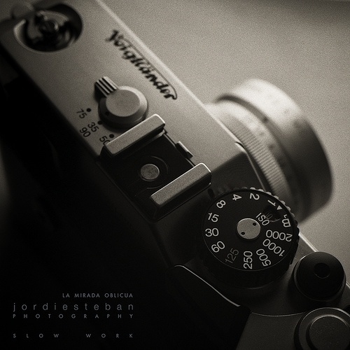 Faust arp | Flickr: Intercambio de fotos #white #voigtlander #black #minimalism #jordi #esteban #photography #and
