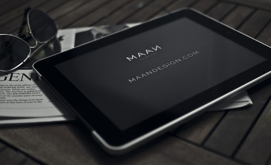 ipadmaan.jpg (Imagem JPEG, 800x488 pixéis) #ipad #design #sunglasses #newspaper #maan #studio