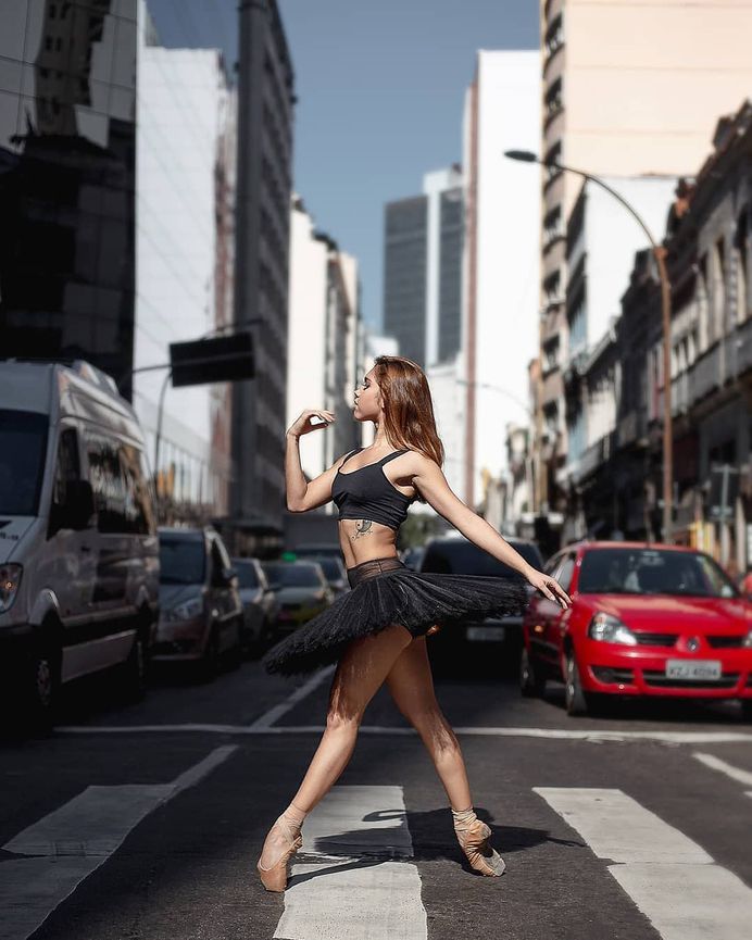 Portraits of Dancers on the Streets of Rio de Janeiro by Alessandro Marihno