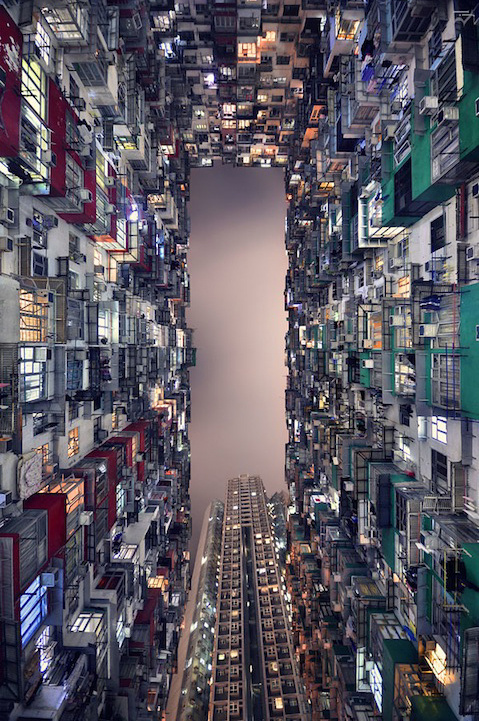this isn't happiness™ photo caption contains external link #sky #photo #city #building #up