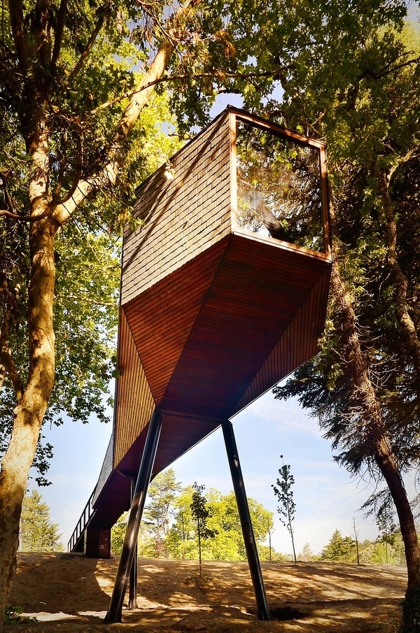CJWHO ™ (Tree Snake Houses, Bornes de Aguiar, Portugal by...) #construction #design #treehouse #portugal #wood #architecture