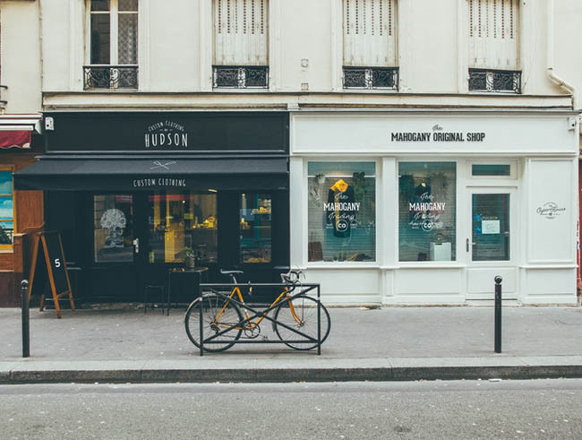 Free Realistic Signs & Facades PSD Mockups for Designer