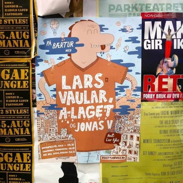 På bærtur med Lars Vaular, A-laget og Jonas V - Mikael Fløysand #flysand #mikael #lars #illustration #vaular #laget #poster #dinosaur