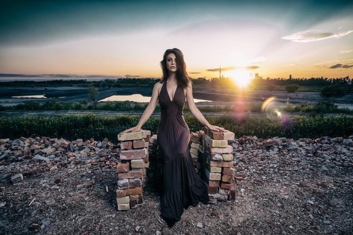 Beautiful Female Portraits by Brian Hamilton