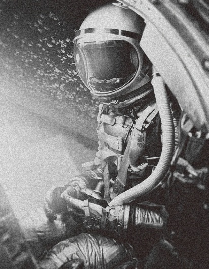 tumblr_lz3ssgnDqE1r9chlco1_1280.jpg (797×1024) #60s #spaceman #vintage #space