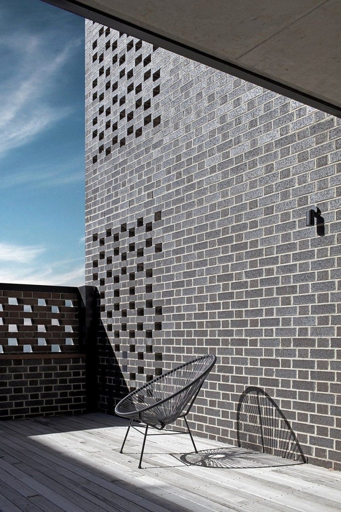 Black Brick Apartments in Hawthorn East, Melbourne 8