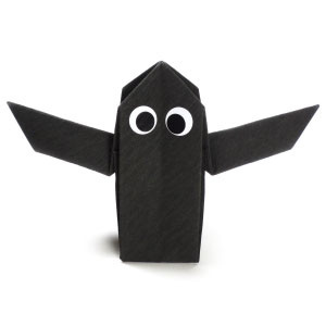 How to make an origami ghost for Halloween (http://www.origami-make.org/howto-origami-halloween.php)