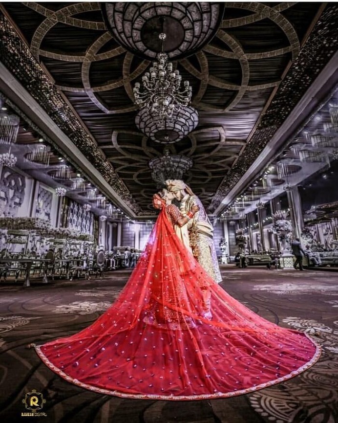 Scintillating Pose In A Vintage Setting