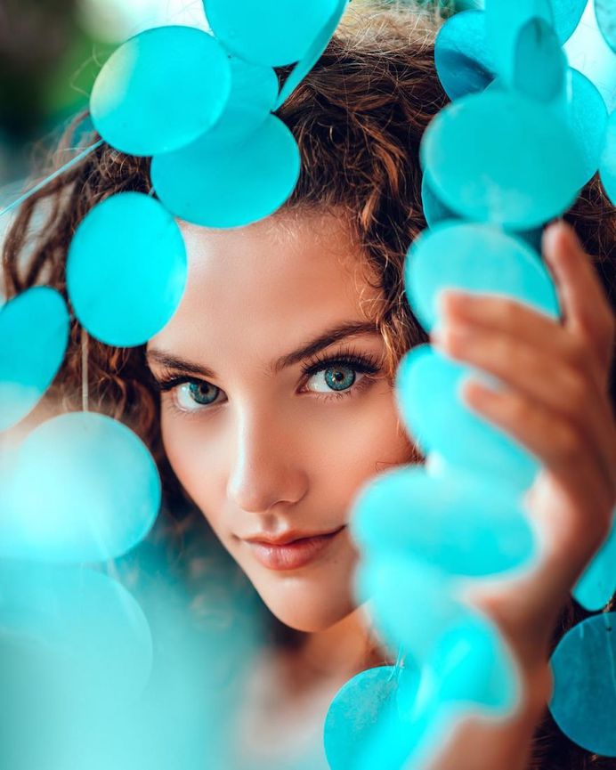 Awesome Moody Lifestyle Portrait Photography by Mark Singerman