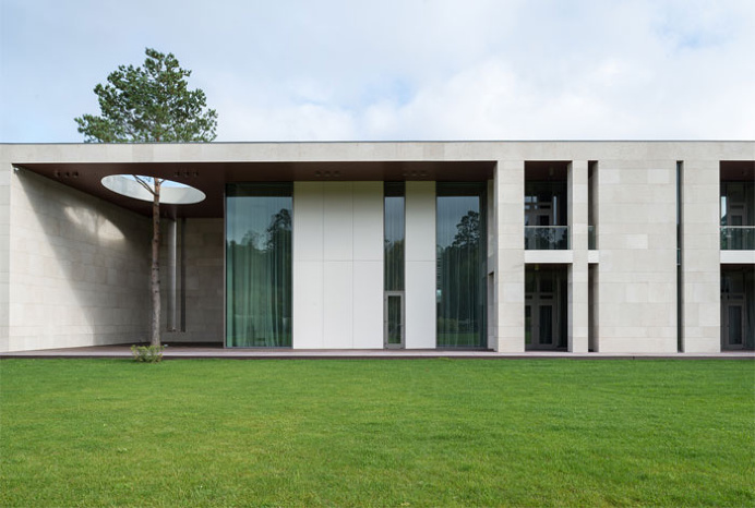 An Impressive Dwelling Decorated in Natural Stone - #architecture, #home, #decor, #interior, #homedecor
