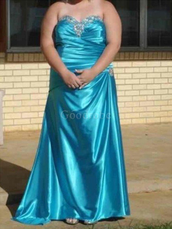 Robe de bal avec perle de traîne courte lache avec sans manches en satin