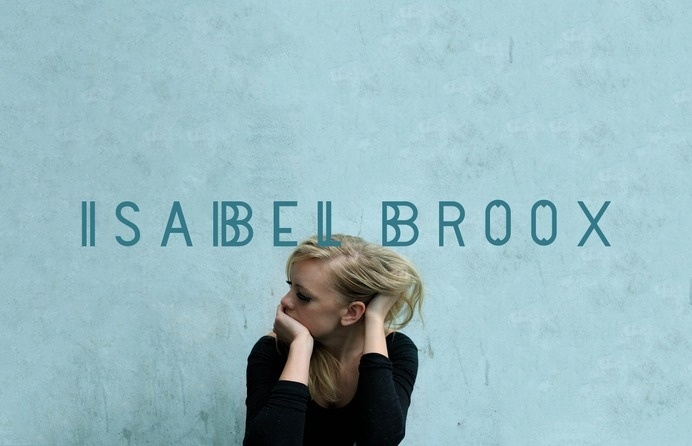 Isabel Broox Identity #girl #isabel #beuro #sea #identity #studio #blonde #blue #singer #broox