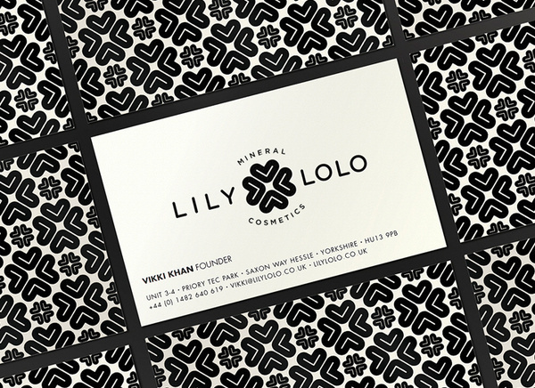 Lily Lolo #logotype #business #branding #card #identity