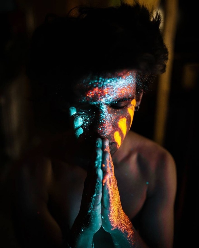Amazing Light Painting Portraits by Arnau Mas