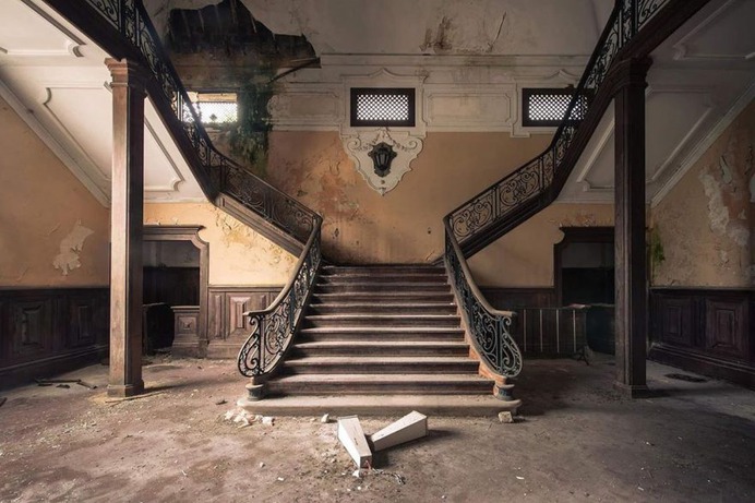 Stunning Abandoned Photography by Bob Thiss