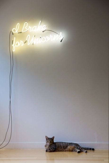 Freunde von Freunden — Rob Fissmer and Elise Loehnen — Editor and Planner, Apartment, Venice, Los Angeles — http://www.freundevonfreun #lamp #unicorn #typhography #cat #light #neon