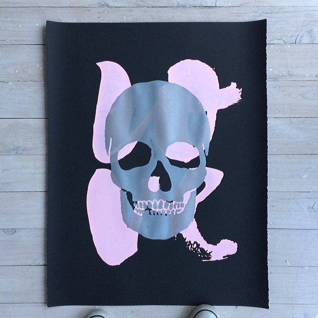 💗💀 / silver pink on black.... #blackliststudio