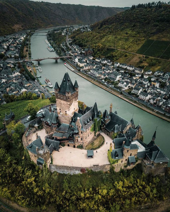 Outstanding Landscape and Adventure Photography by Giulio Groebert