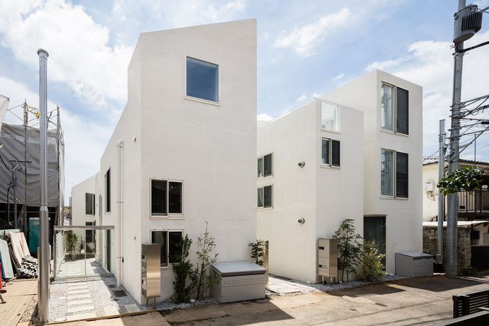 Wera Neue by Hiroyuki Ito Architects