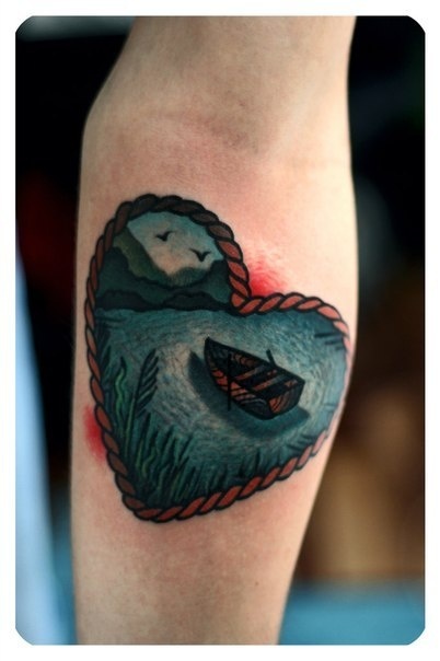 Natali LitvinenkoKINGDOM TATTOOÂ kiev #lake #boat
