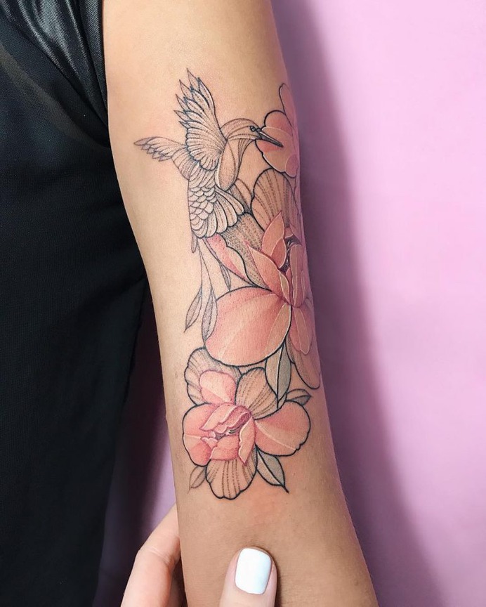 Peonies with a hummingbird 💗