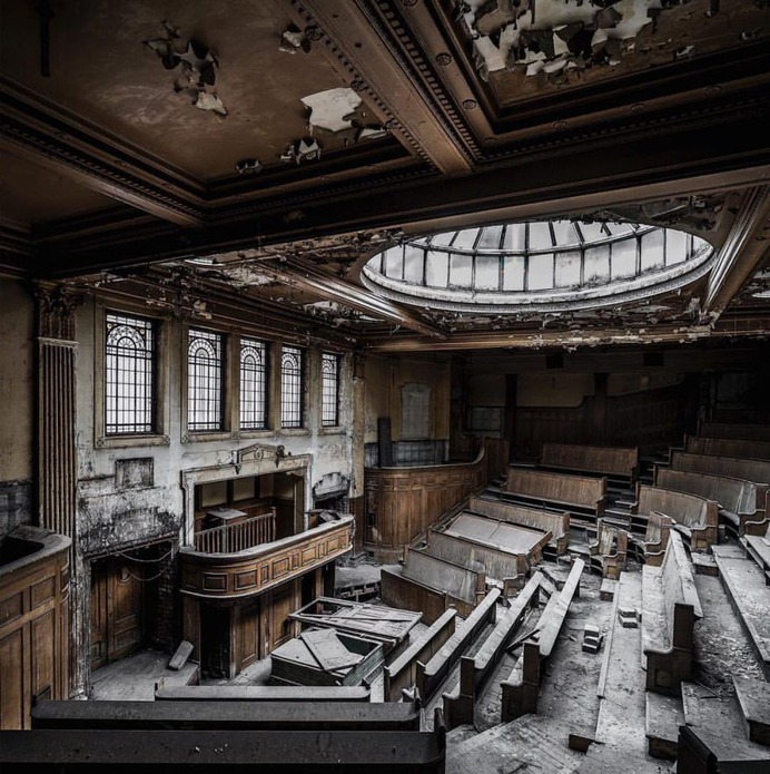#Abandoned World: Incredible Urbex Photography by Simon Yeung