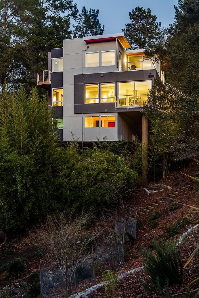 A Rejuvenated Circa 1980 Modernist House / Mark Brand Architecture