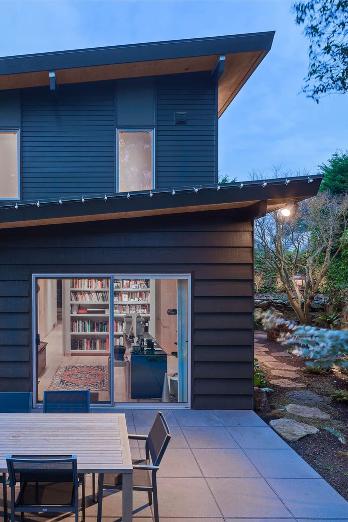 Mid-Century Sanctuary, a Serene and Meditative Remodel/Addition to a 1950s Rambler in Seattle